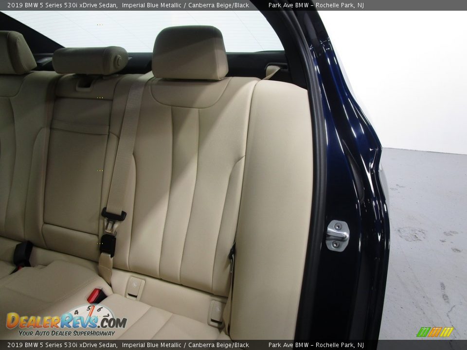 2019 BMW 5 Series 530i xDrive Sedan Imperial Blue Metallic / Canberra Beige/Black Photo #11