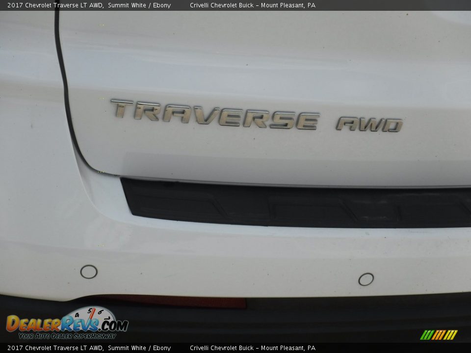 2017 Chevrolet Traverse LT AWD Summit White / Ebony Photo #10