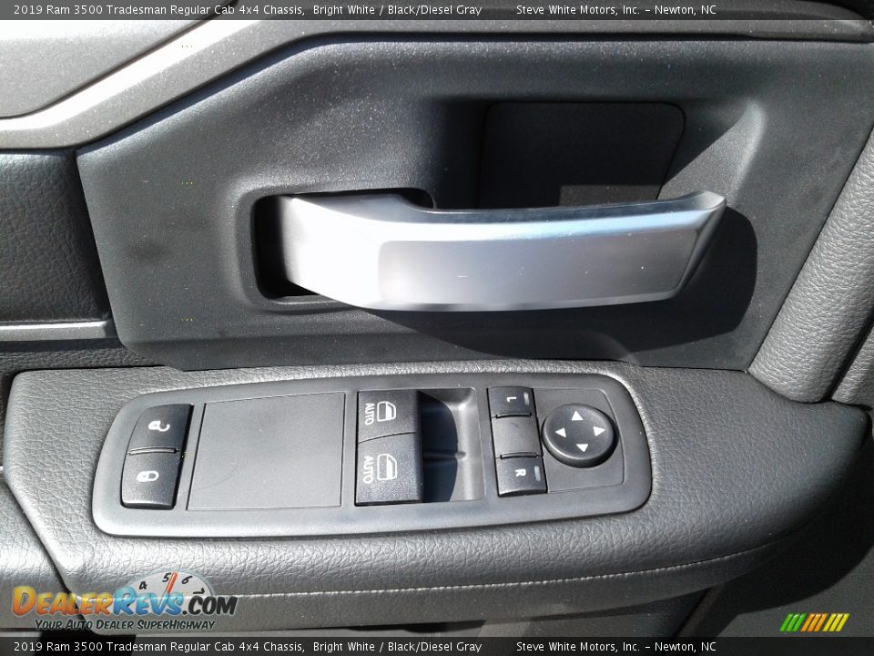 2019 Ram 3500 Tradesman Regular Cab 4x4 Chassis Bright White / Black/Diesel Gray Photo #9