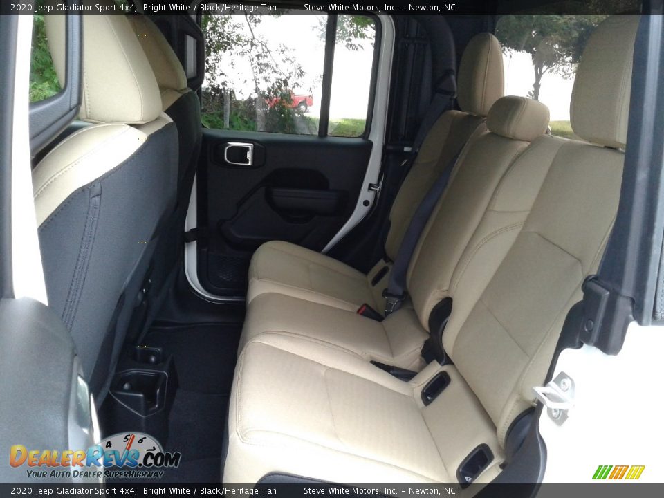 Rear Seat of 2020 Jeep Gladiator Sport 4x4 Photo #11