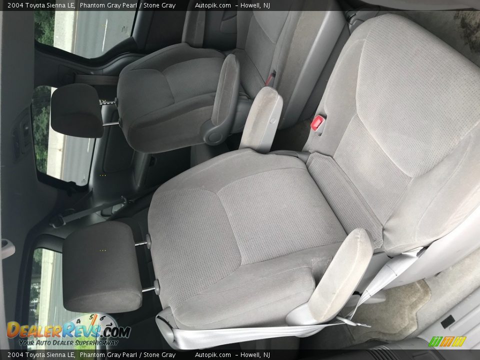 2004 Toyota Sienna LE Phantom Gray Pearl / Stone Gray Photo #9
