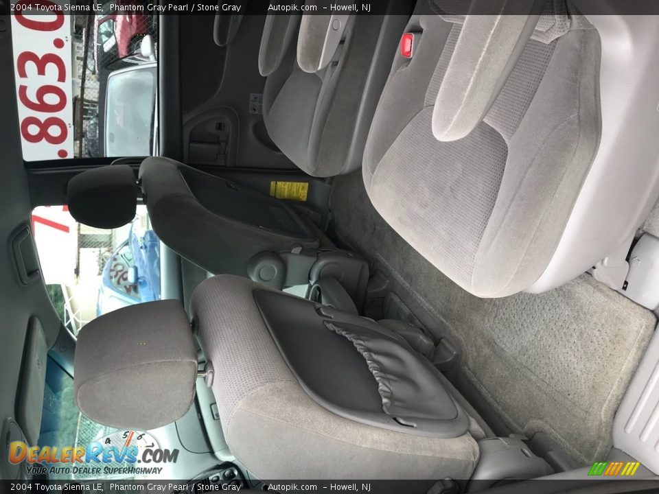 2004 Toyota Sienna LE Phantom Gray Pearl / Stone Gray Photo #11