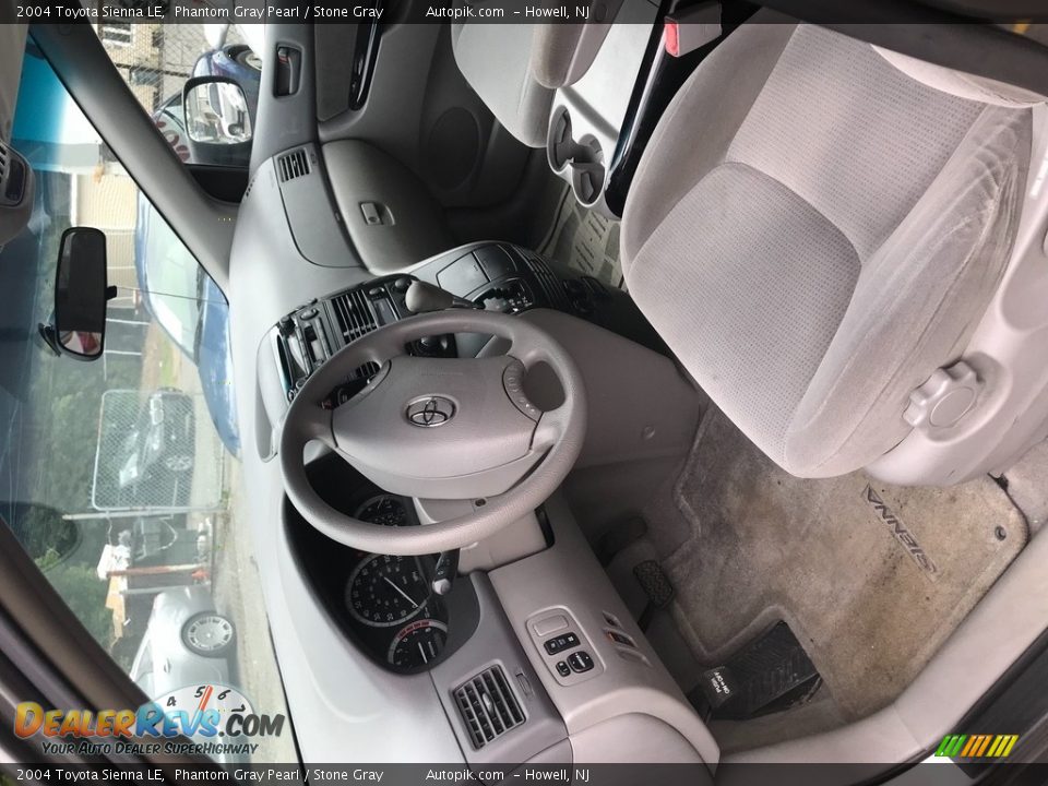 2004 Toyota Sienna LE Phantom Gray Pearl / Stone Gray Photo #12