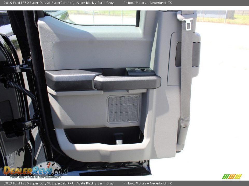 2019 Ford F350 Super Duty XL SuperCab 4x4 Agate Black / Earth Gray Photo #18