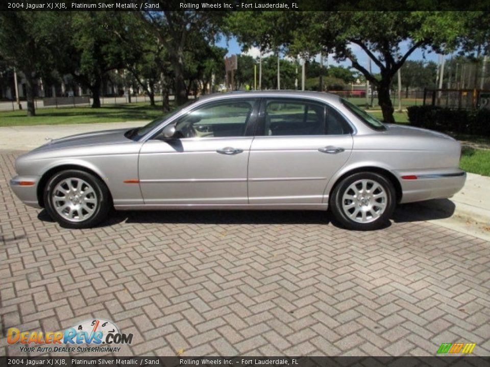 2004 Jaguar XJ XJ8 Platinum Silver Metallic / Sand Photo #3
