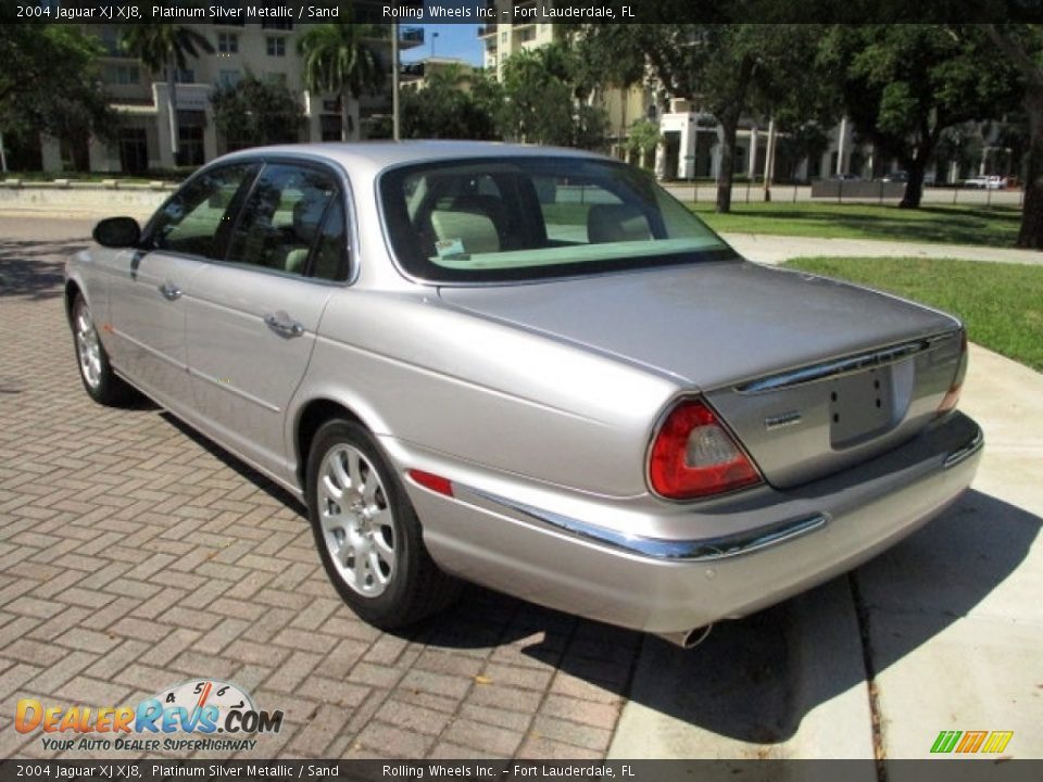 2004 Jaguar XJ XJ8 Platinum Silver Metallic / Sand Photo #5