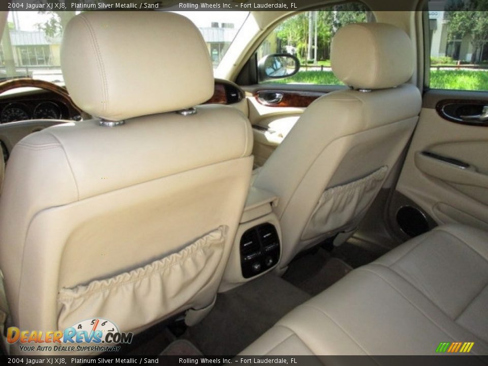 2004 Jaguar XJ XJ8 Platinum Silver Metallic / Sand Photo #14