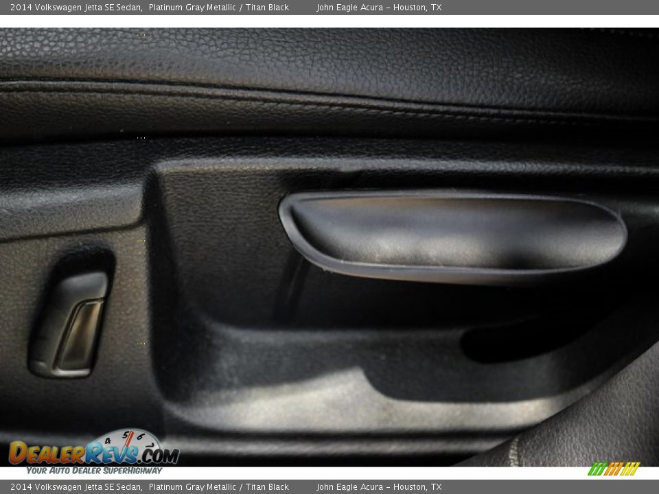 2014 Volkswagen Jetta SE Sedan Platinum Gray Metallic / Titan Black Photo #16