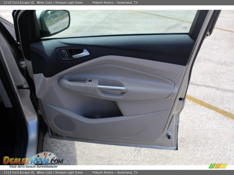 2018 Ford Escape SE White Gold / Medium Light Stone Photo #27