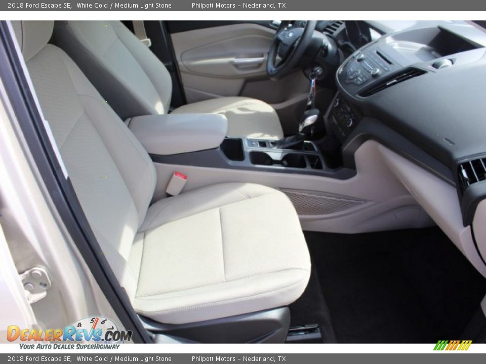 2018 Ford Escape SE White Gold / Medium Light Stone Photo #28