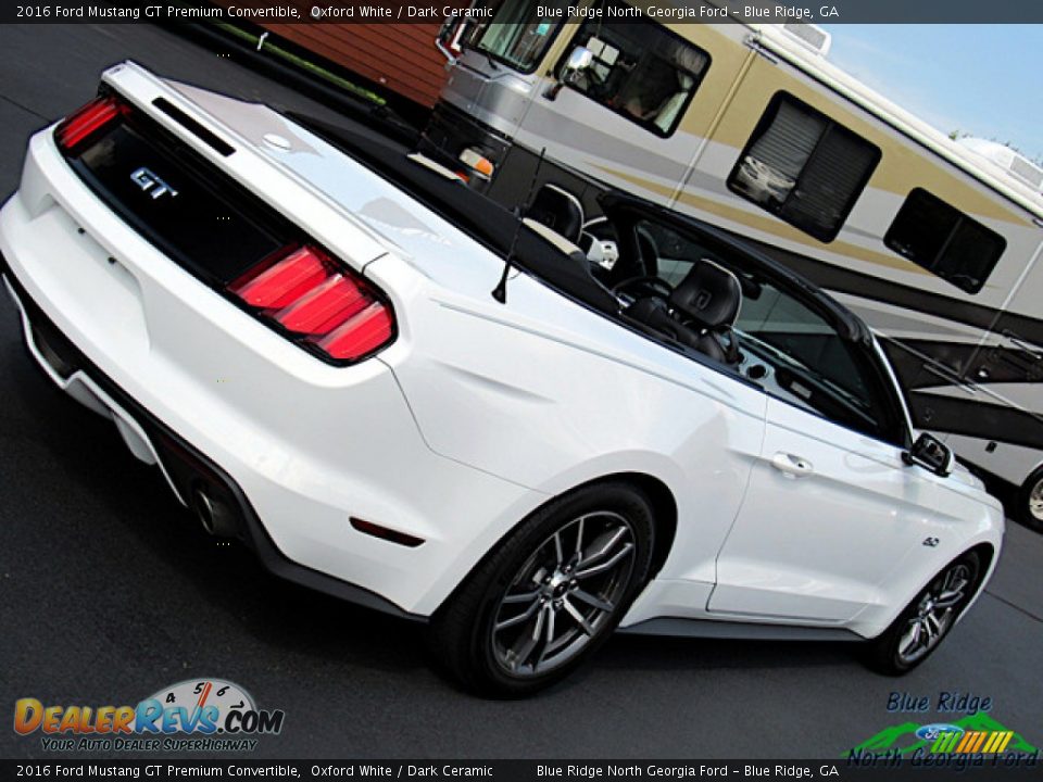 2016 Ford Mustang GT Premium Convertible Oxford White / Dark Ceramic Photo #32