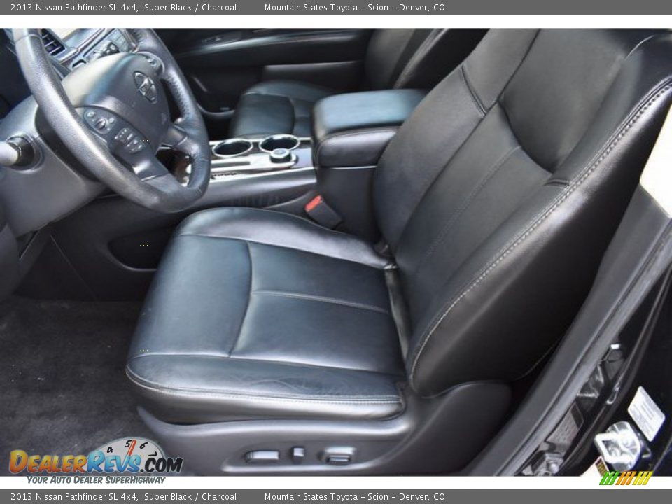 2013 Nissan Pathfinder SL 4x4 Super Black / Charcoal Photo #11