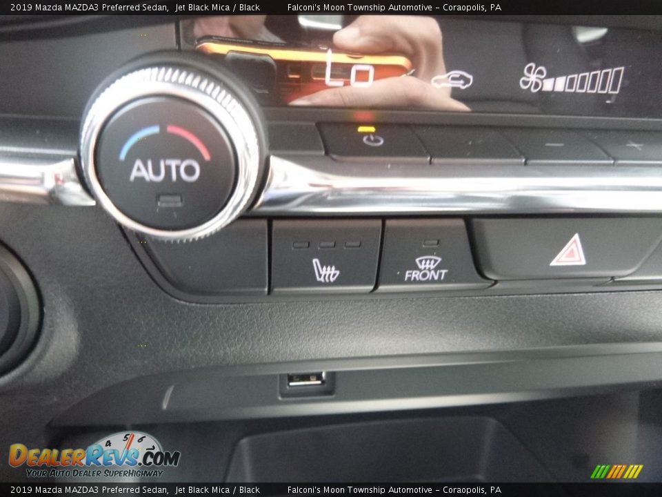 2019 Mazda MAZDA3 Preferred Sedan Jet Black Mica / Black Photo #13