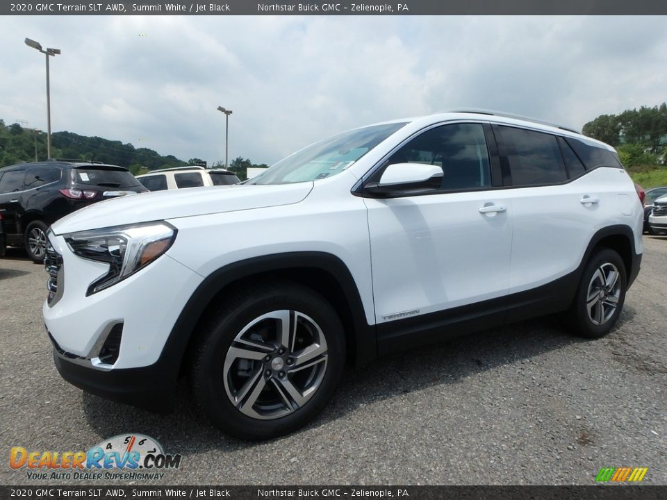 Front 3/4 View of 2020 GMC Terrain SLT AWD Photo #1