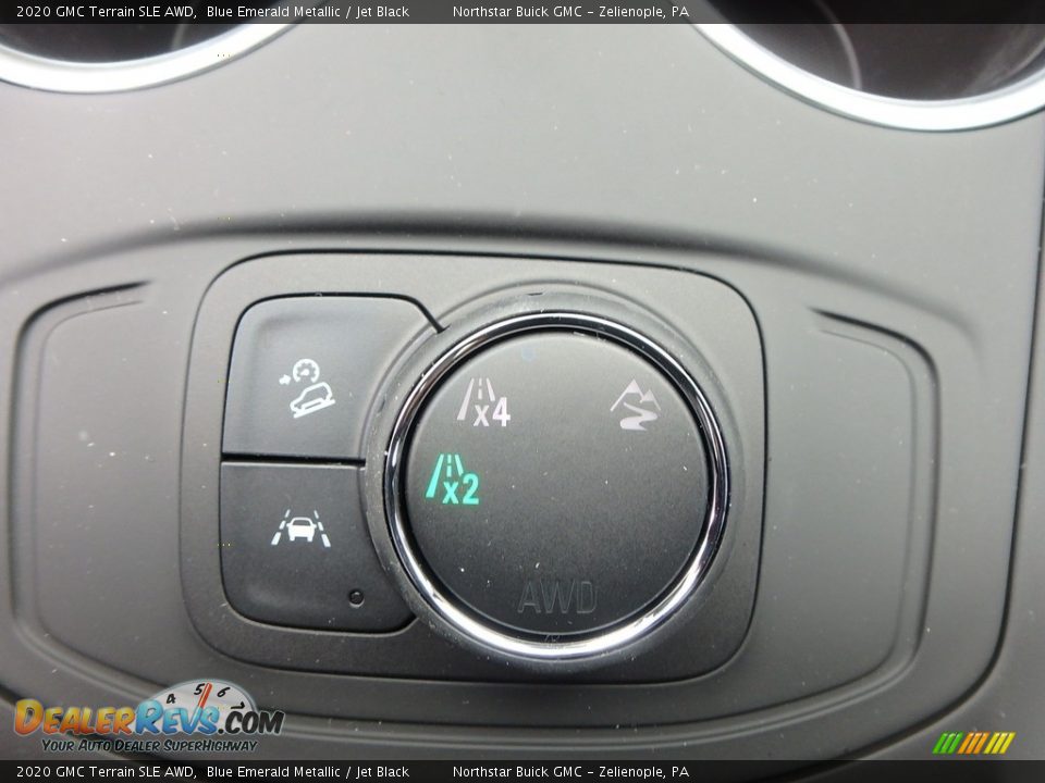 Controls of 2020 GMC Terrain SLE AWD Photo #20