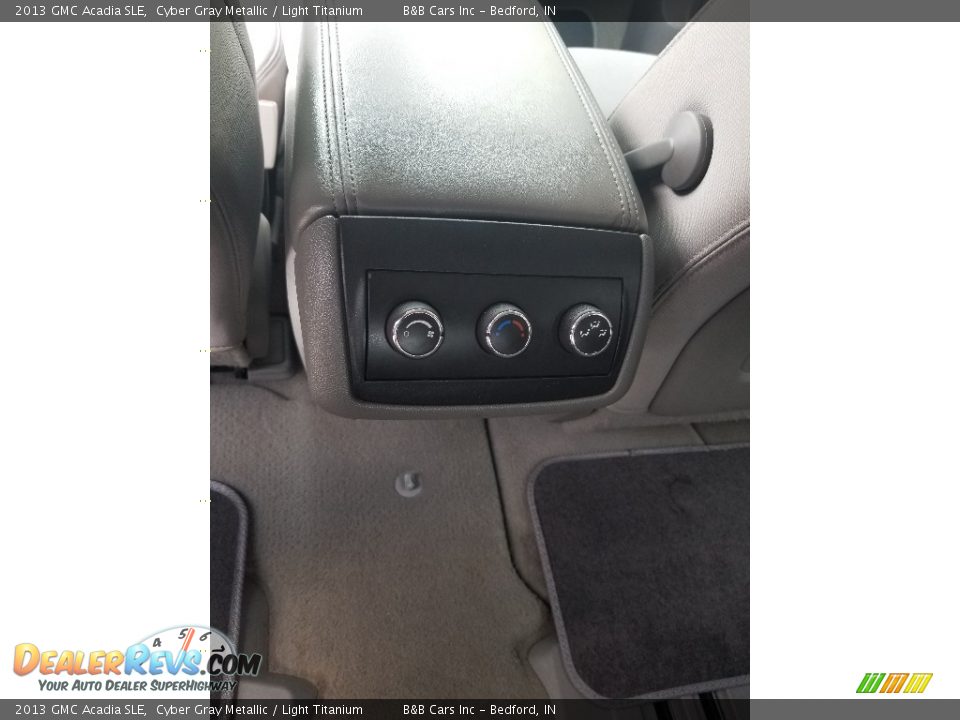 2013 GMC Acadia SLE Cyber Gray Metallic / Light Titanium Photo #17