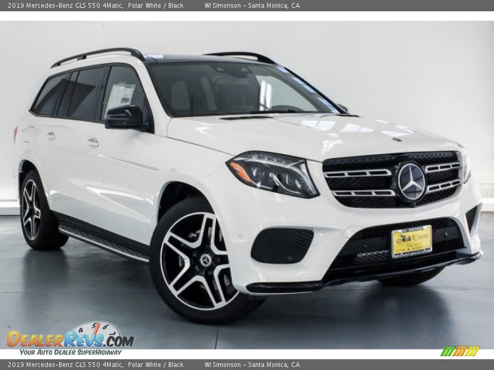 Front 3/4 View of 2019 Mercedes-Benz GLS 550 4Matic Photo #12