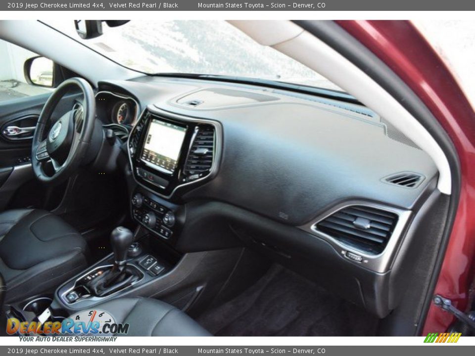 2019 Jeep Cherokee Limited 4x4 Velvet Red Pearl / Black Photo #16