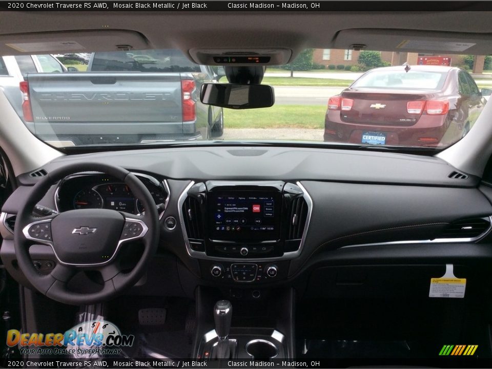Dashboard of 2020 Chevrolet Traverse RS AWD Photo #11