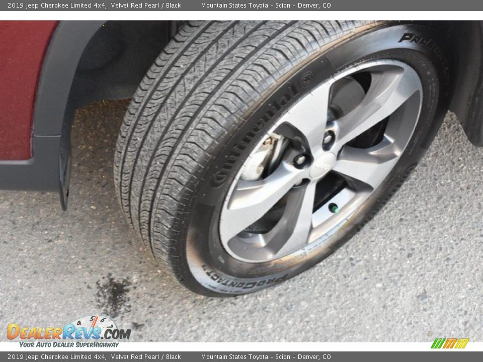 2019 Jeep Cherokee Limited 4x4 Velvet Red Pearl / Black Photo #28