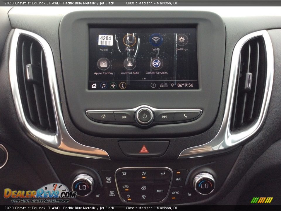 Controls of 2020 Chevrolet Equinox LT AWD Photo #14