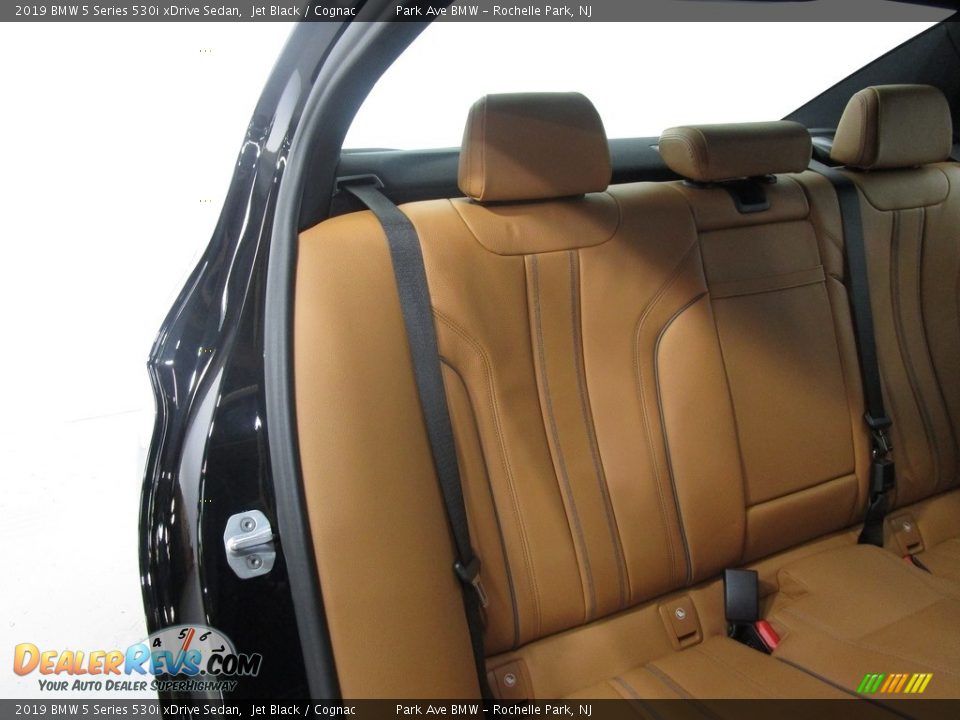 2019 BMW 5 Series 530i xDrive Sedan Jet Black / Cognac Photo #16