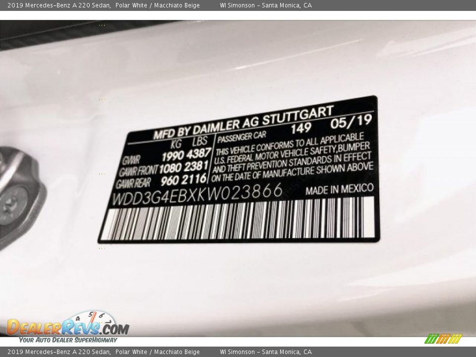 2019 Mercedes-Benz A 220 Sedan Polar White / Macchiato Beige Photo #11