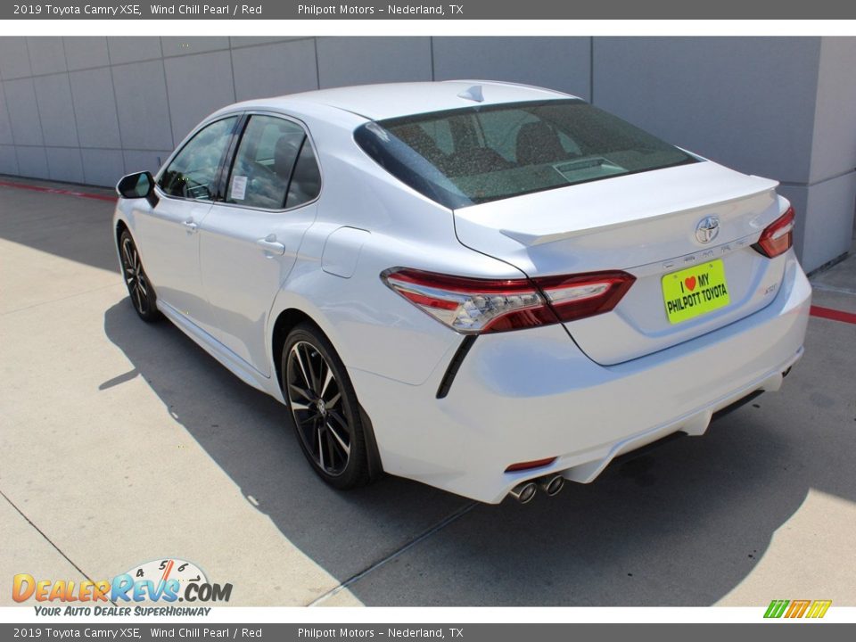 2019 Toyota Camry XSE Wind Chill Pearl / Red Photo #6