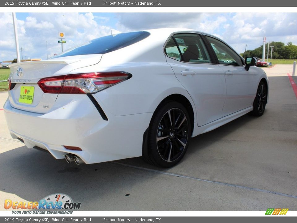 2019 Toyota Camry XSE Wind Chill Pearl / Red Photo #8