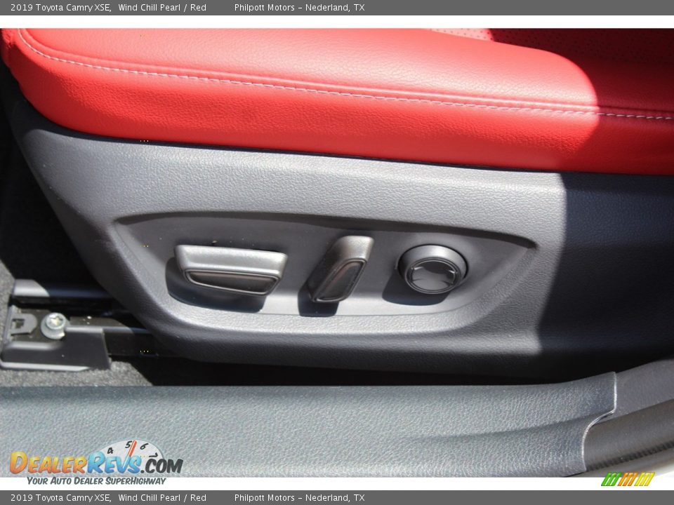 2019 Toyota Camry XSE Wind Chill Pearl / Red Photo #11