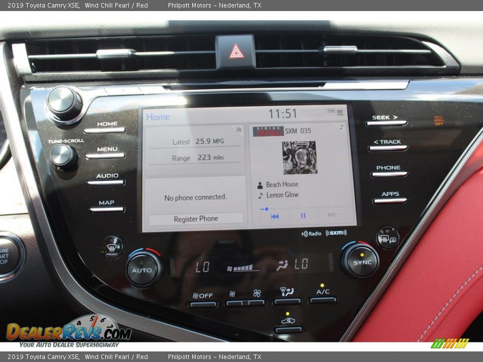 2019 Toyota Camry XSE Wind Chill Pearl / Red Photo #17