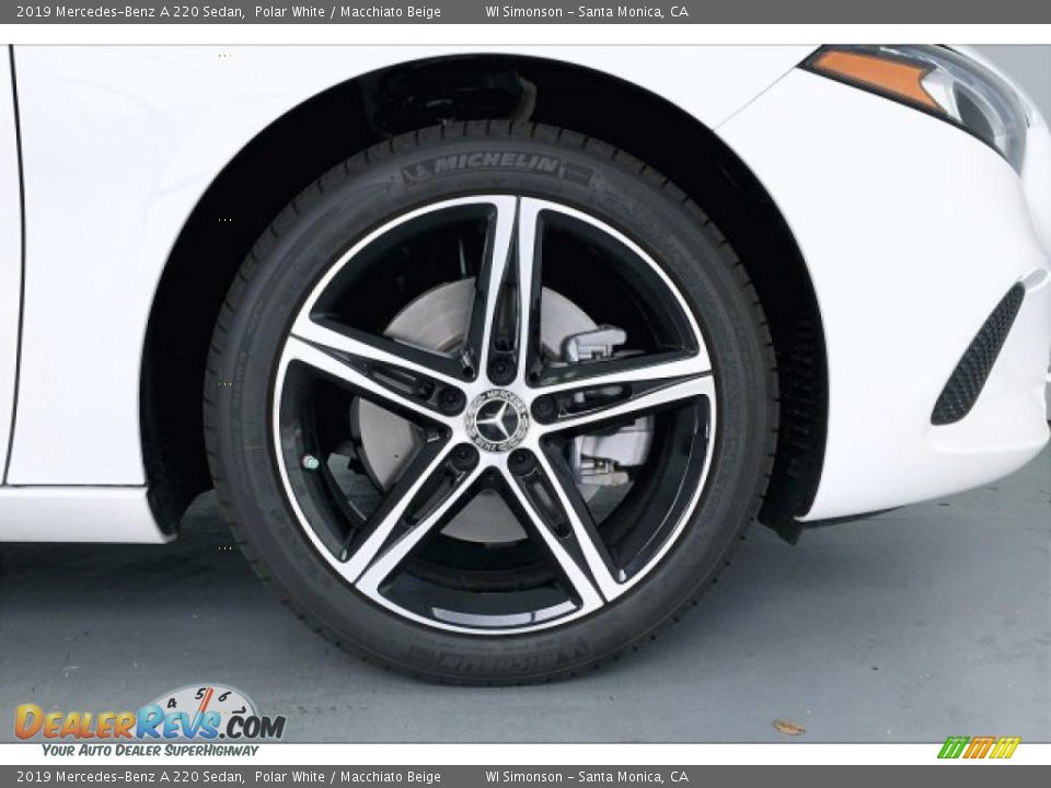 2019 Mercedes-Benz A 220 Sedan Polar White / Macchiato Beige Photo #9