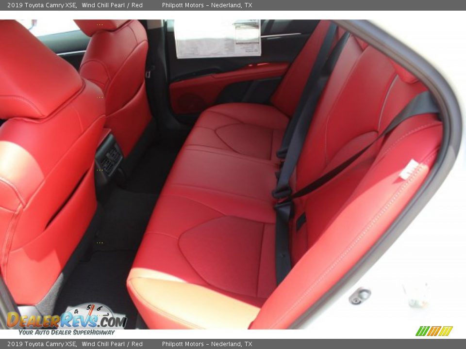2019 Toyota Camry XSE Wind Chill Pearl / Red Photo #21