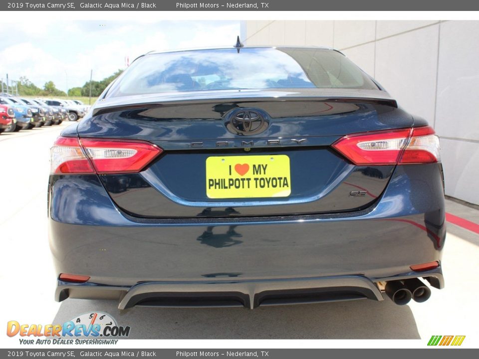 2019 Toyota Camry SE Galactic Aqua Mica / Black Photo #7
