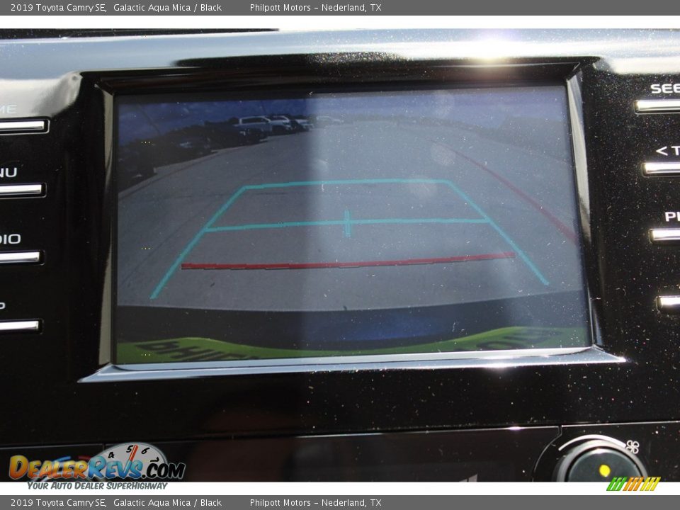 2019 Toyota Camry SE Galactic Aqua Mica / Black Photo #17