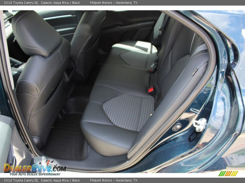 2019 Toyota Camry SE Galactic Aqua Mica / Black Photo #19