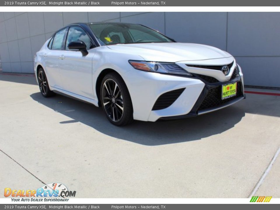 2019 Toyota Camry XSE Midnight Black Metallic / Black Photo #2