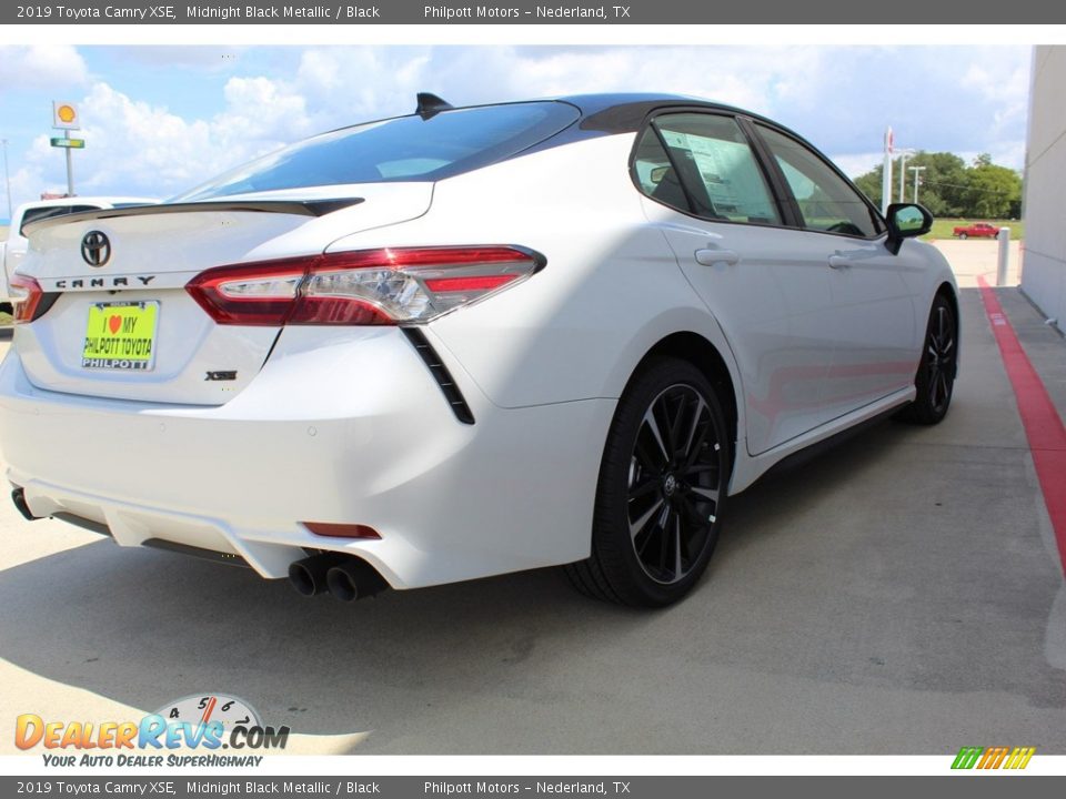 2019 Toyota Camry XSE Midnight Black Metallic / Black Photo #8