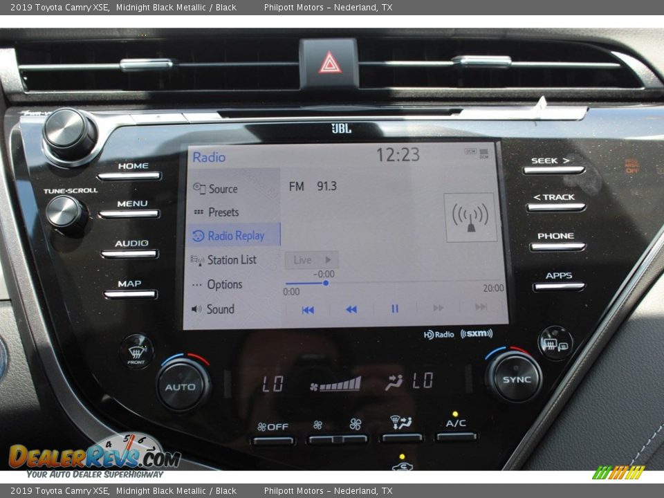 2019 Toyota Camry XSE Midnight Black Metallic / Black Photo #16