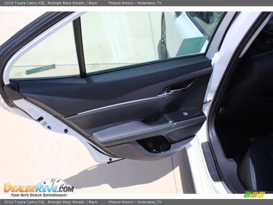 2019 Toyota Camry XSE Midnight Black Metallic / Black Photo #20