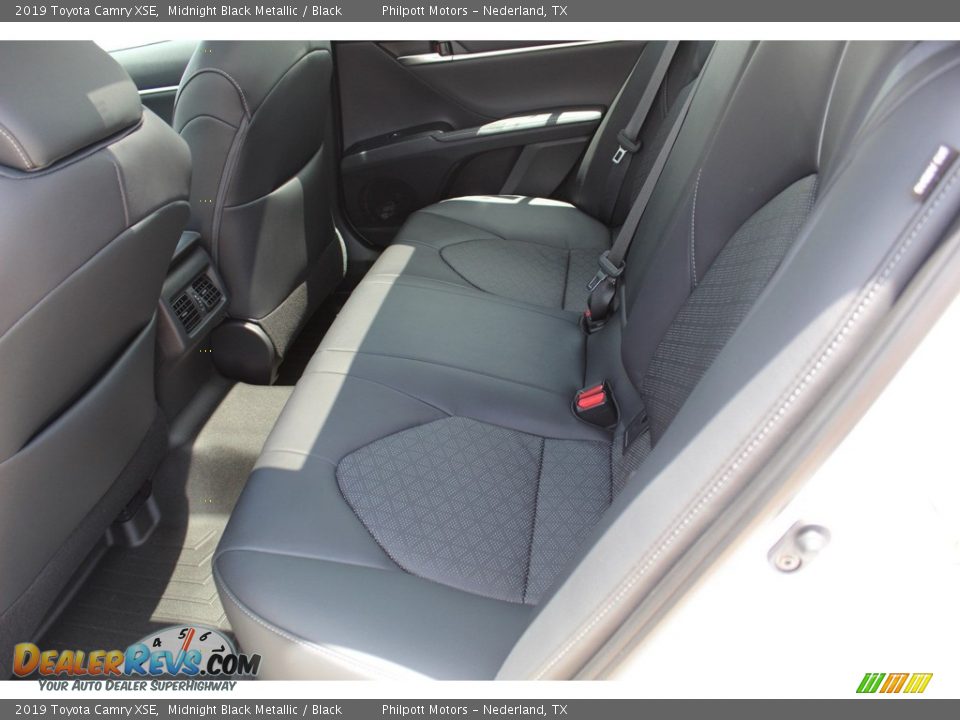 2019 Toyota Camry XSE Midnight Black Metallic / Black Photo #21