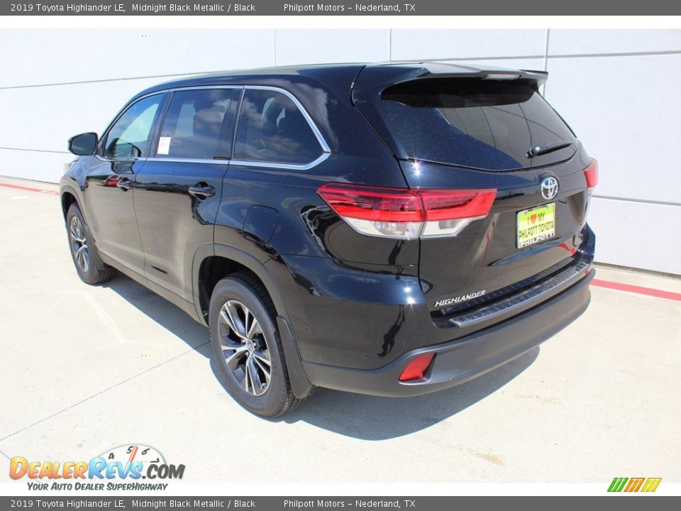 2019 Toyota Highlander LE Midnight Black Metallic / Black Photo #6