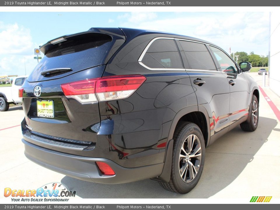 2019 Toyota Highlander LE Midnight Black Metallic / Black Photo #8