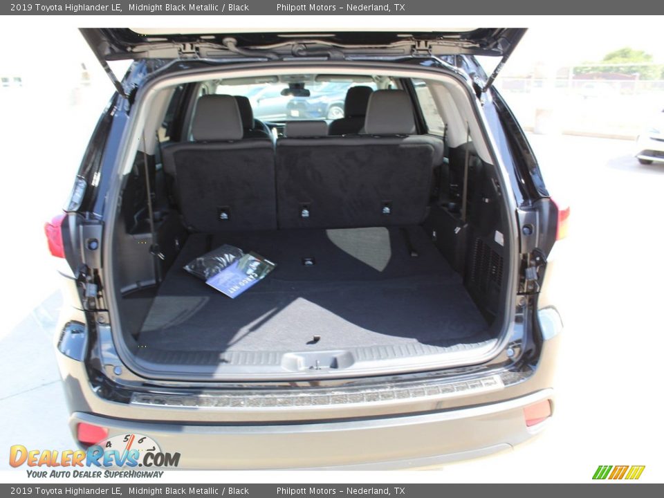 2019 Toyota Highlander LE Midnight Black Metallic / Black Photo #22