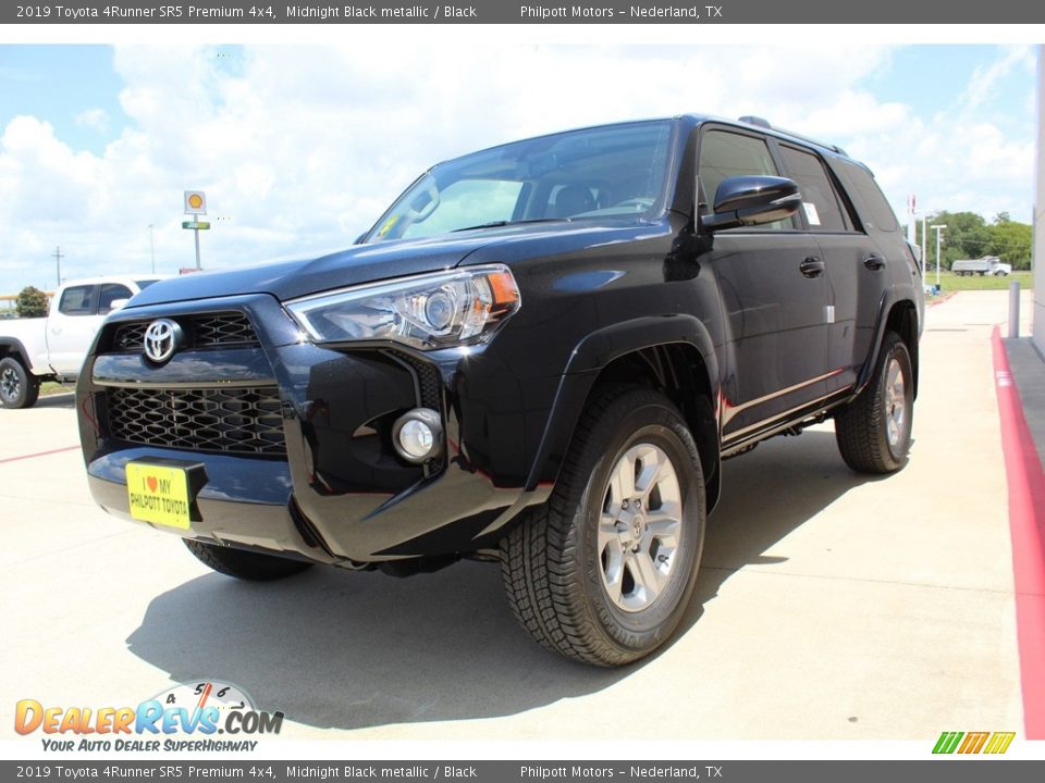 2019 Toyota 4Runner SR5 Premium 4x4 Midnight Black metallic / Black Photo #4