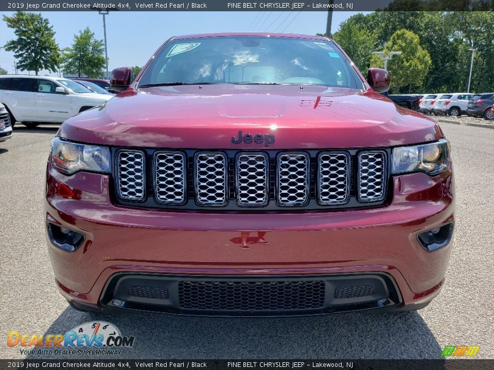 2019 Jeep Grand Cherokee Altitude 4x4 Velvet Red Pearl / Black Photo #2