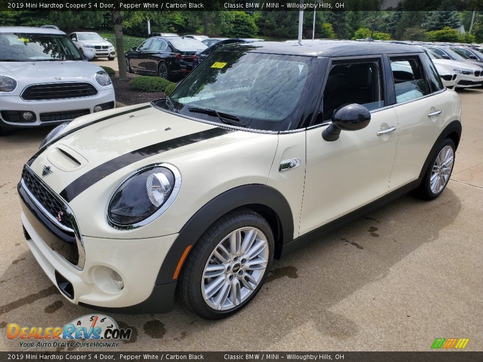 2019 Mini Hardtop Cooper S 4 Door Pepper White / Carbon Black Photo #4