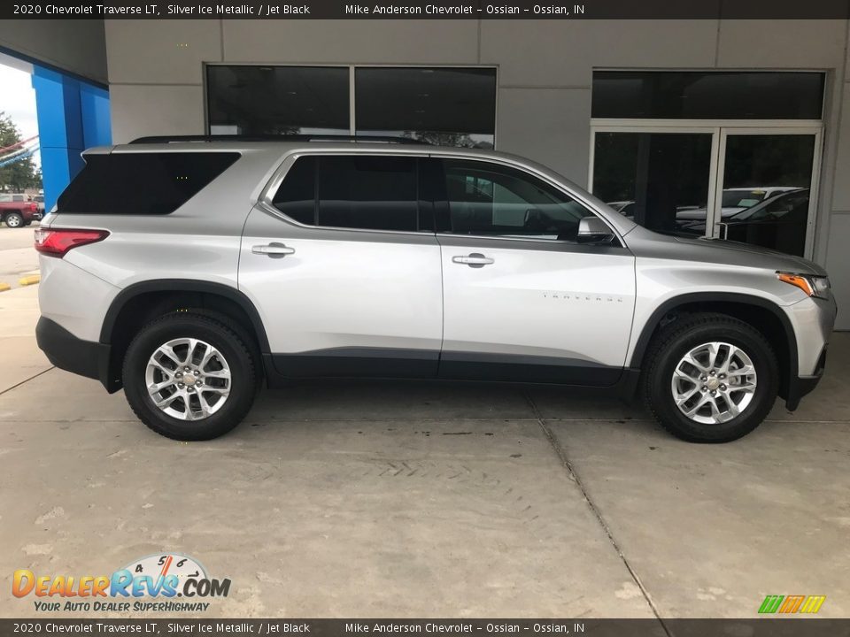 2020 Chevrolet Traverse LT Silver Ice Metallic / Jet Black Photo #2