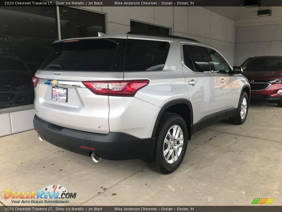 2020 Chevrolet Traverse LT Silver Ice Metallic / Jet Black Photo #3