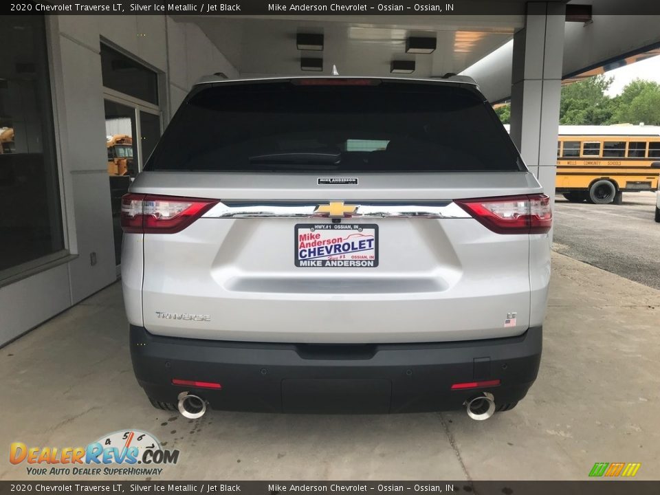 2020 Chevrolet Traverse LT Silver Ice Metallic / Jet Black Photo #4